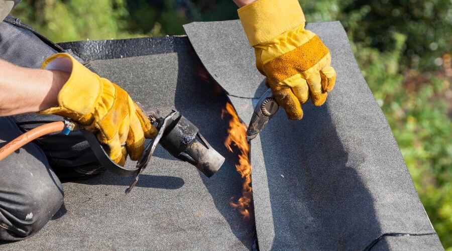 Professional gutter cleaning in Blue Ridge Summit, PA